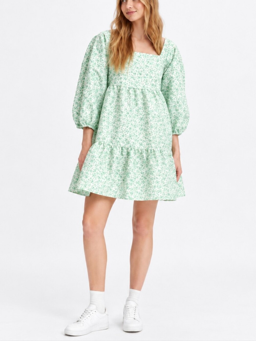 NWT Levis Floral Tiered Babydoll Dress Size S Loose Fit Mint Green Smocked Back